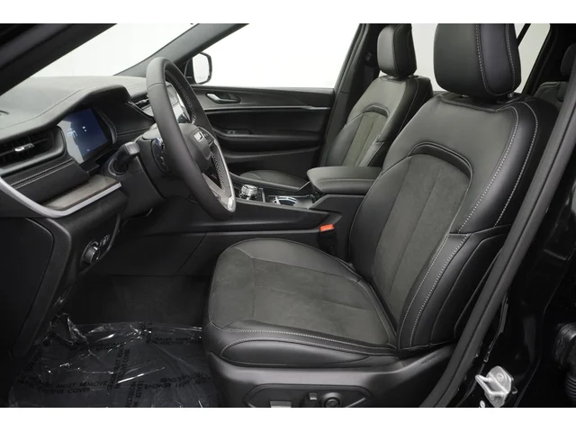 Nuevos JEEP GRAND CHEROKEE L à Estados chez autogozo