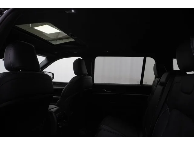 Nuevos JEEP GRAND CHEROKEE L à Estados chez autogozo