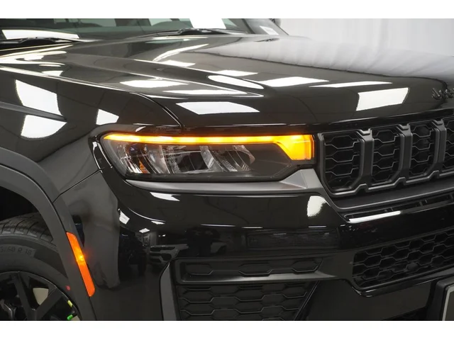 Nuevos JEEP GRAND CHEROKEE L à Estados chez autogozo