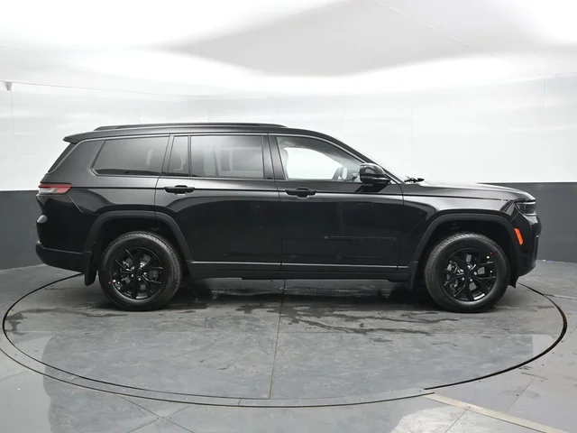 Nuevos JEEP GRAND CHEROKEE L à Estados chez autogozo