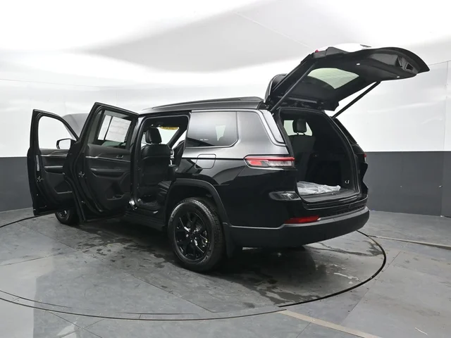 Nuevos JEEP GRAND CHEROKEE L à Estados chez autogozo