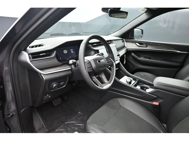 Nuevos JEEP GRAND CHEROKEE L à Estados chez autogozo