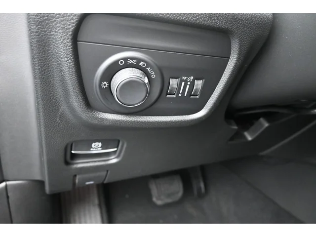 Nuevos JEEP GRAND CHEROKEE L à Estados chez autogozo
