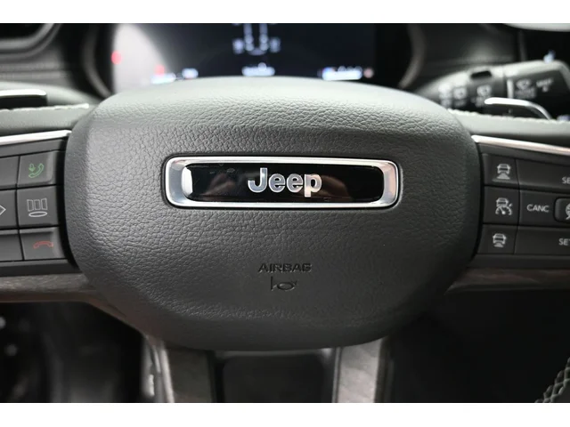 Nuevos JEEP GRAND CHEROKEE L à Estados chez autogozo