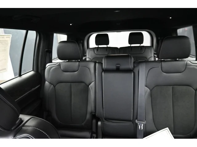 Nuevos JEEP GRAND CHEROKEE L à Estados chez autogozo