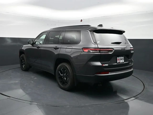 Nuevos JEEP GRAND CHEROKEE L à Estados chez autogozo