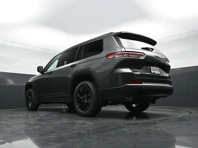 Nuevos JEEP GRAND CHEROKEE L à Estados chez autogozo