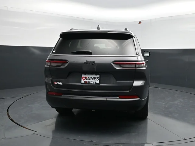 Nuevos JEEP GRAND CHEROKEE L à Estados chez autogozo