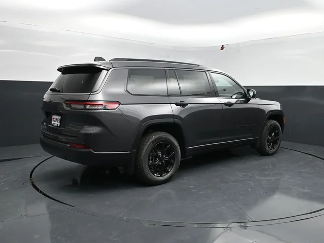Nuevos JEEP GRAND CHEROKEE L à Estados chez autogozo