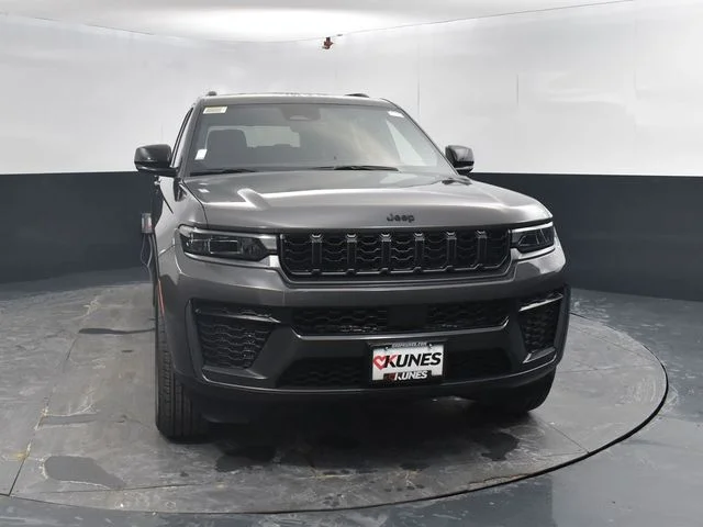 Nuevos JEEP GRAND CHEROKEE L à Estados chez autogozo