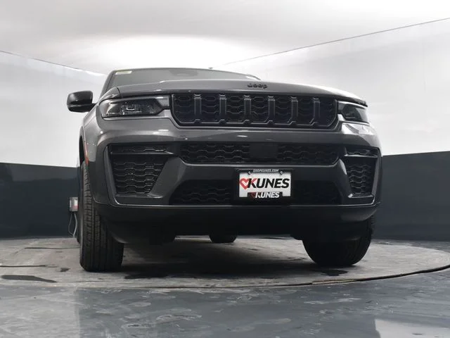 Nuevos JEEP GRAND CHEROKEE L à Estados chez autogozo