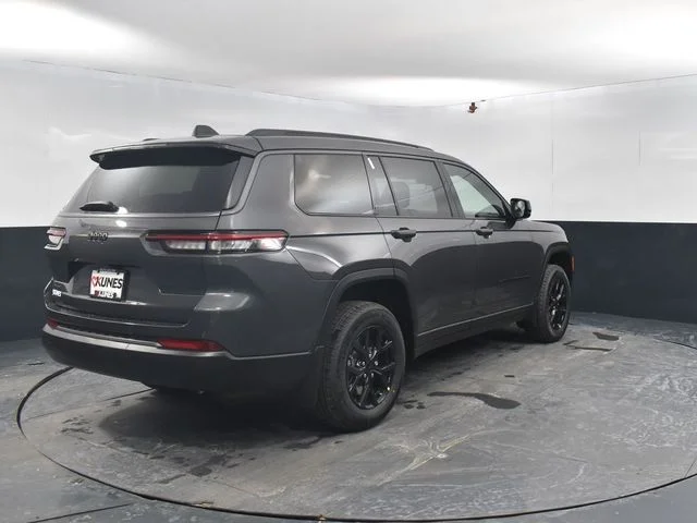 Nuevos JEEP GRAND CHEROKEE L à Estados chez autogozo