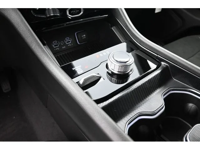 Nuevos JEEP GRAND CHEROKEE L à Estados chez autogozo