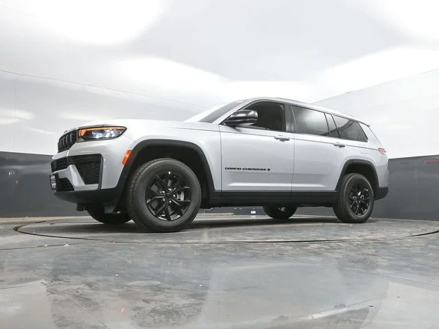 Nuevos JEEP GRAND CHEROKEE L à Estados chez autogozo