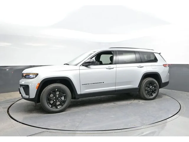 Nuevos JEEP GRAND CHEROKEE L à Estados chez autogozo