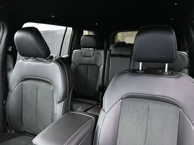 Nuevos JEEP GRAND CHEROKEE L à Estados chez autogozo