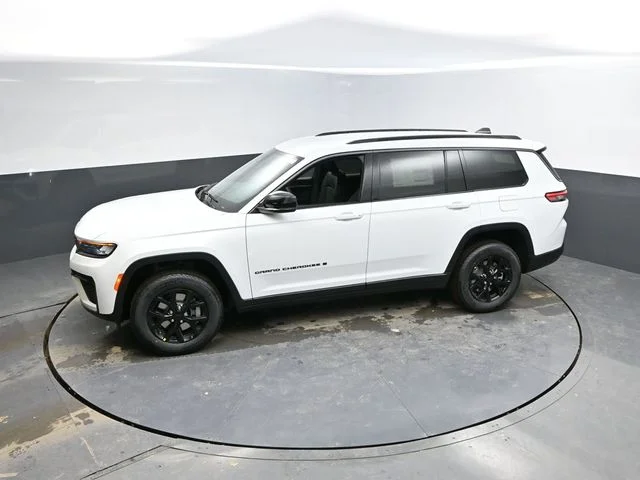 Nuevos JEEP GRAND CHEROKEE L à Estados chez autogozo