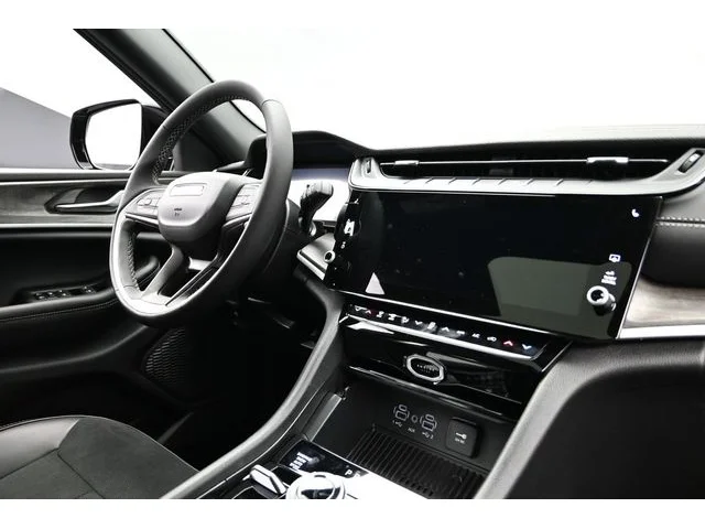 Nuevos JEEP GRAND CHEROKEE L à Estados chez autogozo