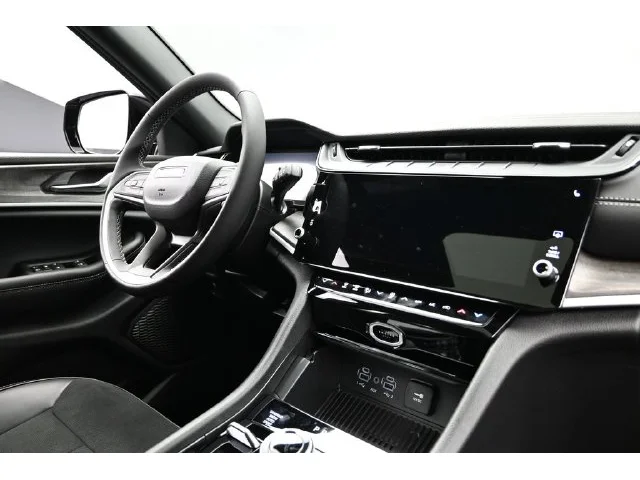 Nuevos JEEP GRAND CHEROKEE L à Estados chez autogozo