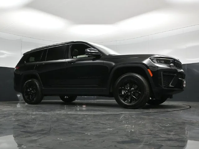 Nuevos JEEP GRAND CHEROKEE L à Estados chez autogozo