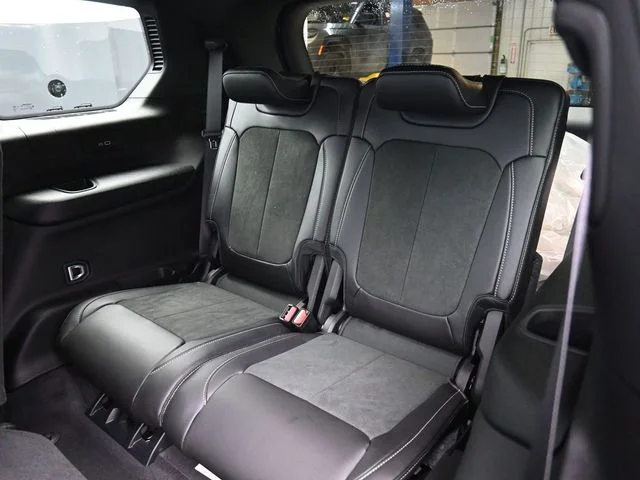 Nuevos JEEP GRAND CHEROKEE L à Estados chez autogozo