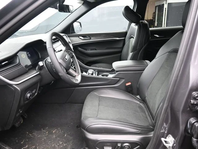Nuevos JEEP GRAND CHEROKEE L à Estados chez autogozo