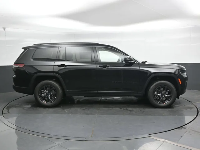 Nuevos JEEP GRAND CHEROKEE L à Estados chez autogozo