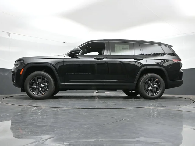 Nuevos JEEP GRAND CHEROKEE L à Estados chez autogozo
