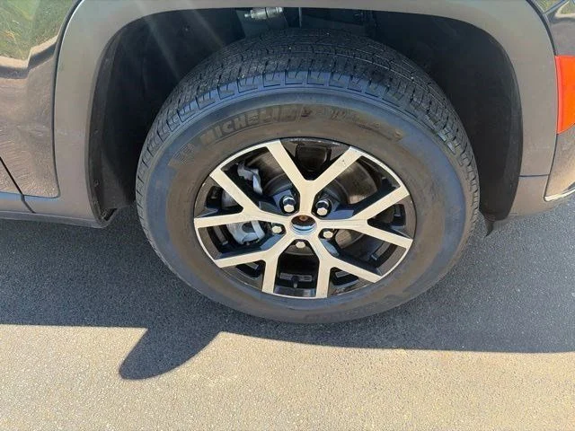 SEMINUEVOS JEEP Grand Cherokee L a Estados en autogozo