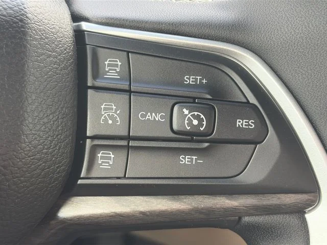 SEMINUEVOS JEEP Grand Cherokee L a Estados en autogozo