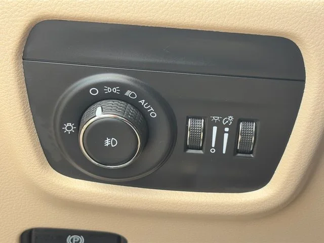 SEMINUEVOS JEEP Grand Cherokee L a Estados en autogozo
