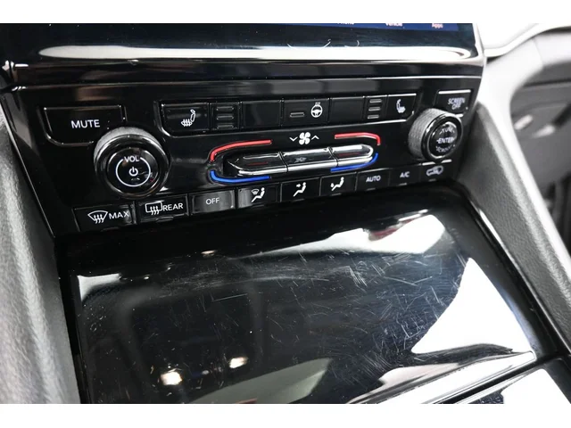 SEMINUEVOS JEEP Grand Cherokee L a Estados en autogozo