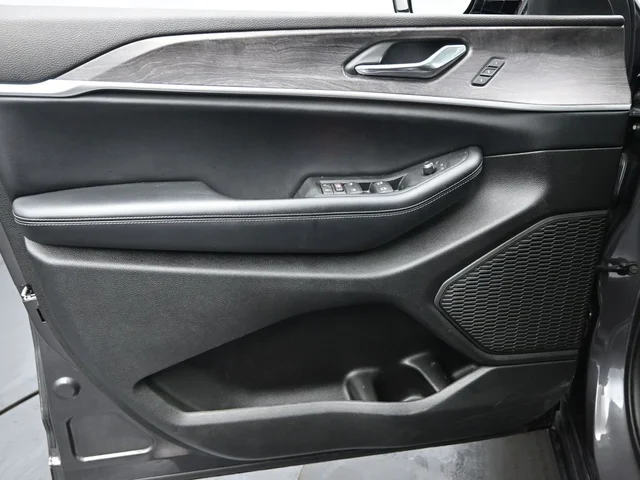 SEMINUEVOS JEEP Grand Cherokee L a Estados en autogozo
