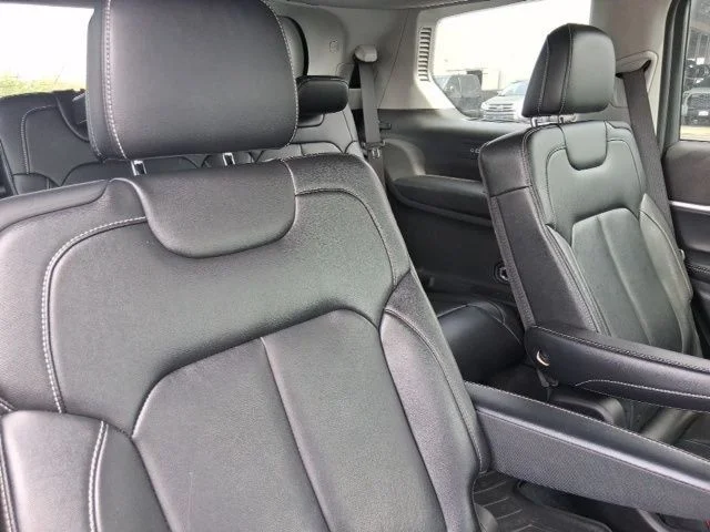 SEMINUEVOS JEEP Grand Cherokee L a Estados en autogozo