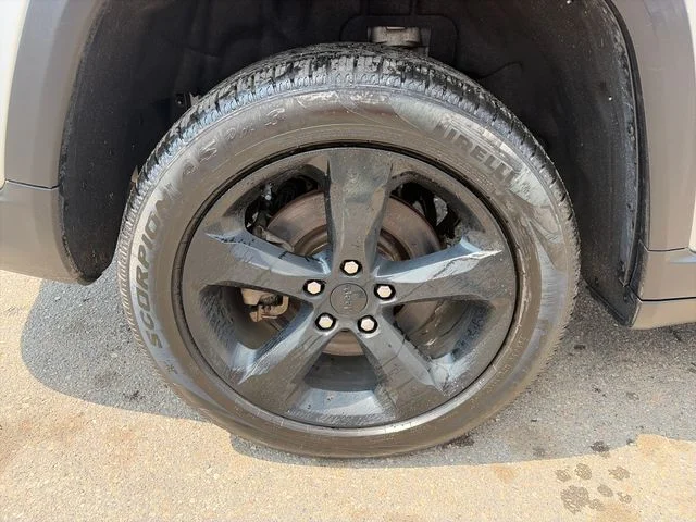 SEMINUEVOS JEEP Grand Cherokee L a Estados en autogozo