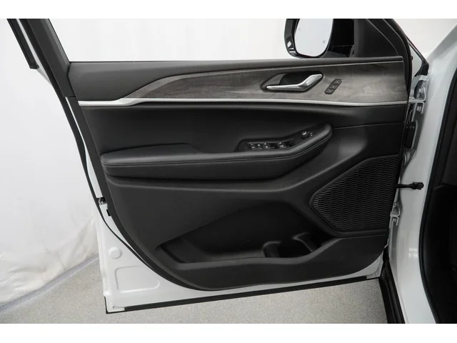 SEMINUEVOS JEEP Grand Cherokee L a Estados en autogozo