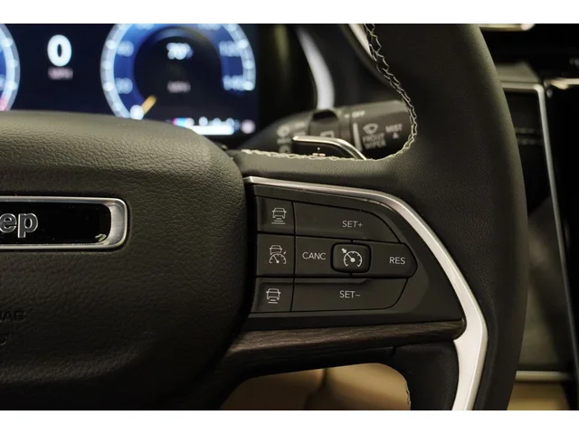 SEMINUEVOS JEEP Grand Cherokee L a Estados en autogozo