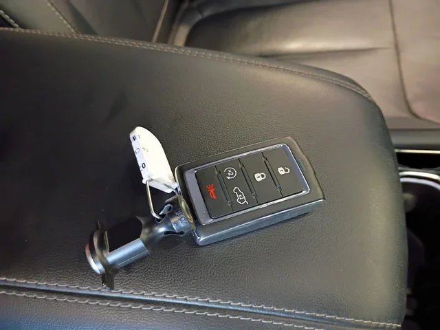 SEMINUEVOS JEEP Grand Cherokee L a Estados en autogozo