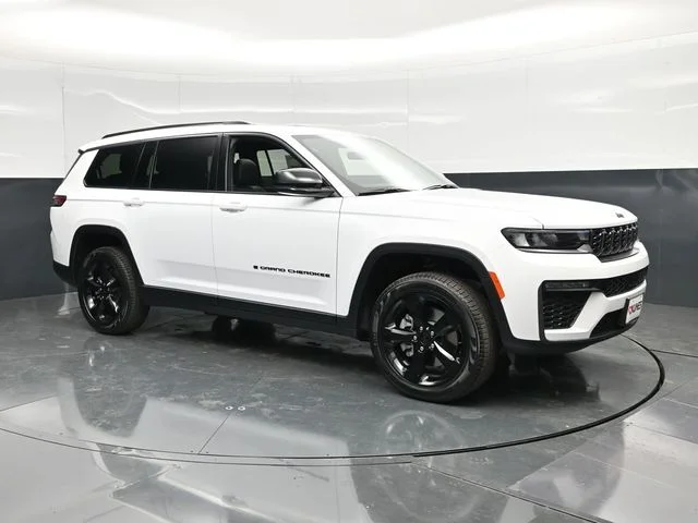 Nuevos JEEP GRAND CHEROKEE L à Estados chez autogozo