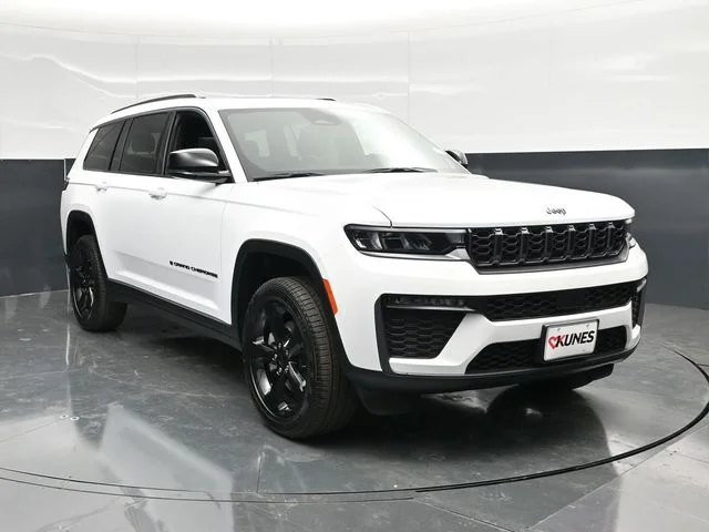Nuevos JEEP GRAND CHEROKEE L à Estados chez autogozo