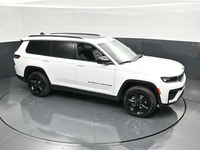 Nuevos JEEP GRAND CHEROKEE L à Estados chez autogozo
