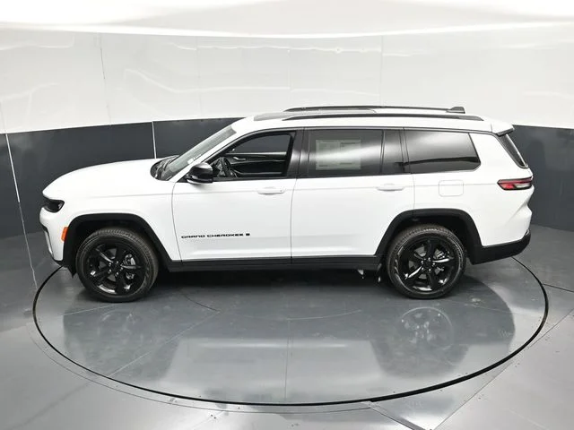 Nuevos JEEP GRAND CHEROKEE L à Estados chez autogozo