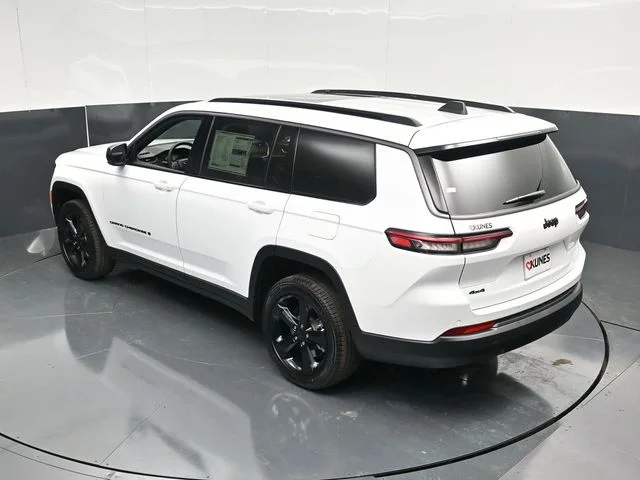 Nuevos JEEP GRAND CHEROKEE L à Estados chez autogozo