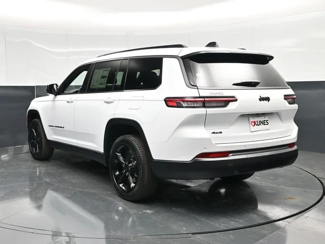 Nuevos JEEP GRAND CHEROKEE L à Estados chez autogozo