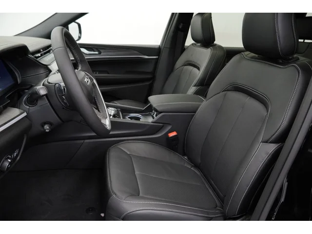 Nuevos JEEP GRAND CHEROKEE L à Estados chez autogozo