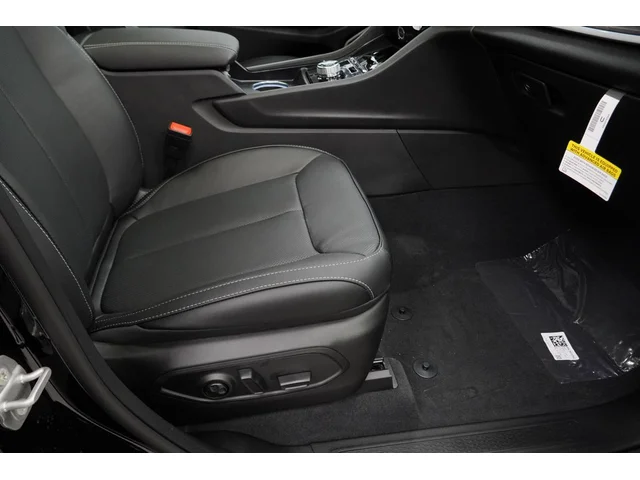 Nuevos JEEP GRAND CHEROKEE L à Estados chez autogozo