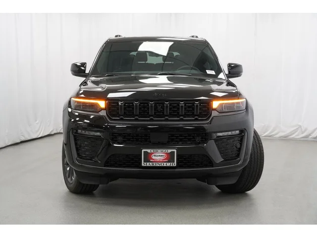 Nuevos JEEP GRAND CHEROKEE L à Estados chez autogozo