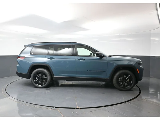 Nuevos JEEP GRAND CHEROKEE L à Estados chez autogozo