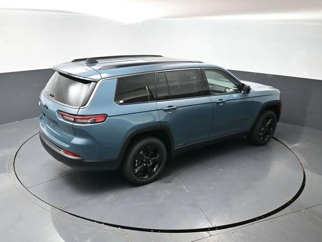 Nuevos JEEP GRAND CHEROKEE L à Estados chez autogozo