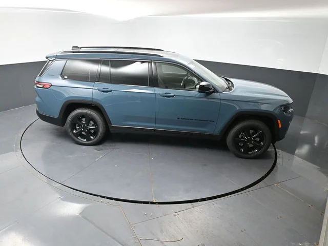 Nuevos JEEP GRAND CHEROKEE L à Estados chez autogozo